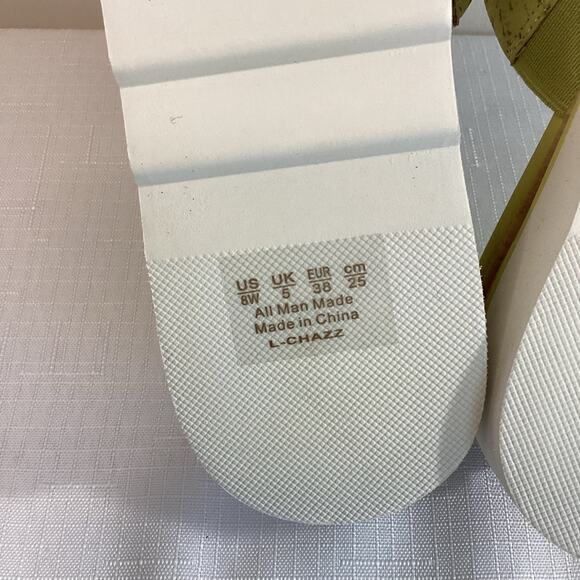 Franco Sarto Women’s White & Green Slide-on Wedge Sandals Size 8W NWOT - Picture 10 of 10